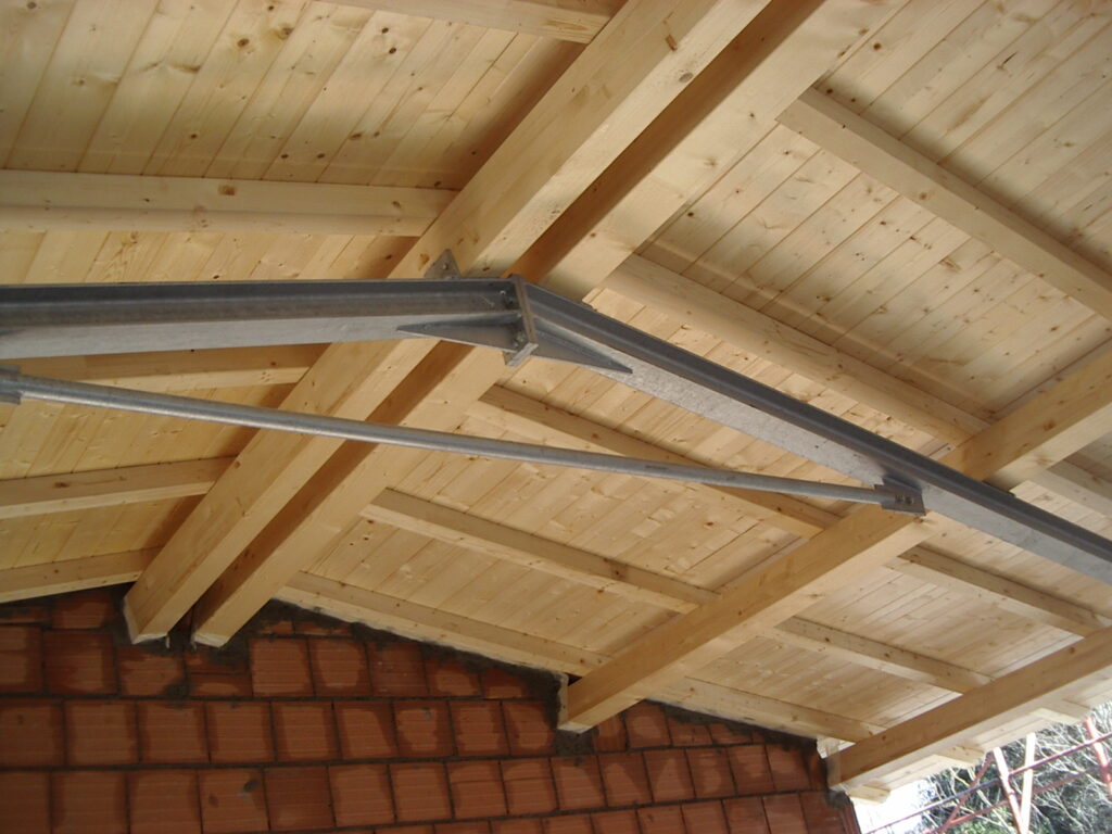 CHALET ACCIAIO E LEGNO TIRRENIA 1